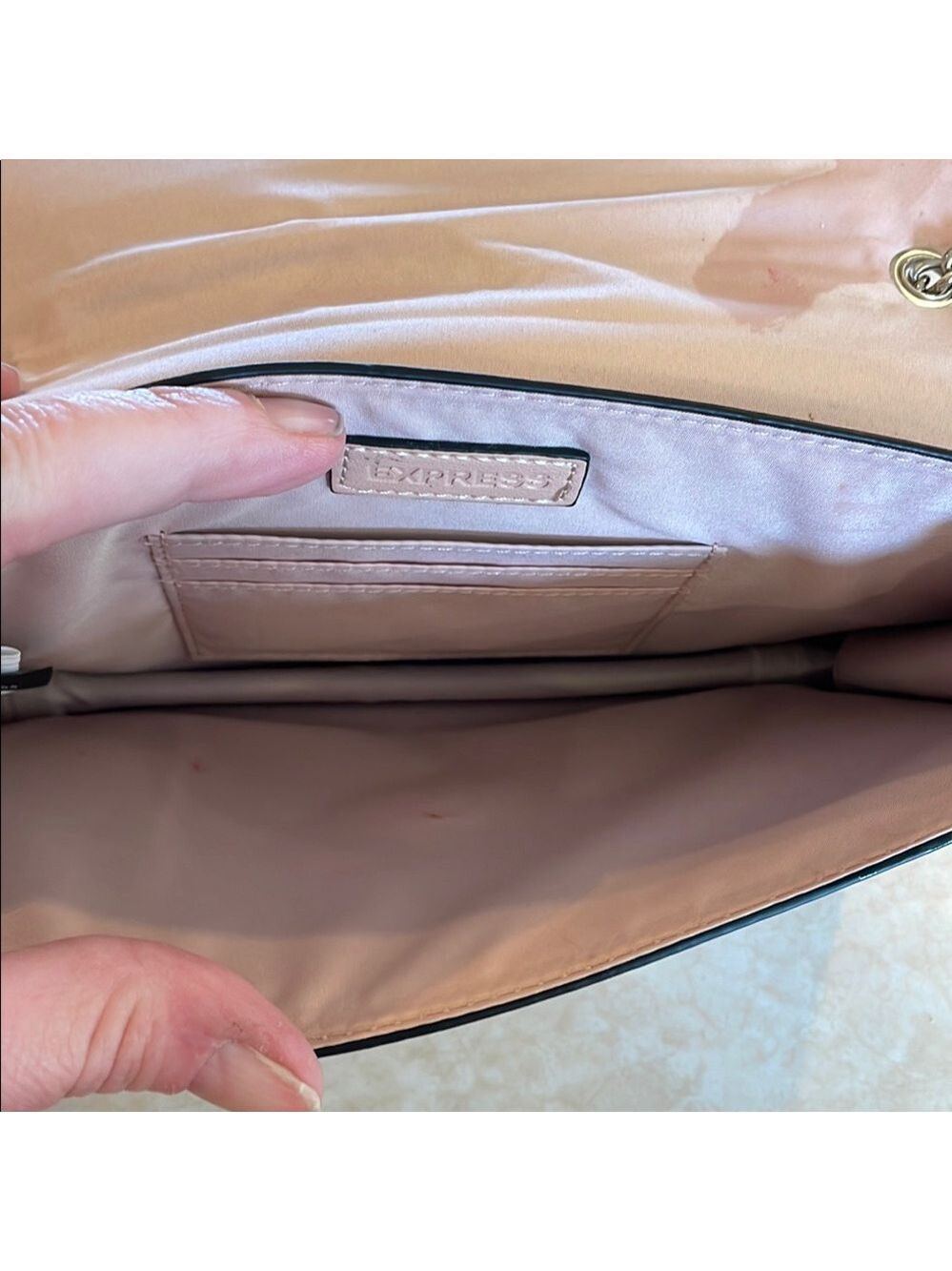 Express, Elegant Pink Chain Shoulder Bag - Picture 3 of 5